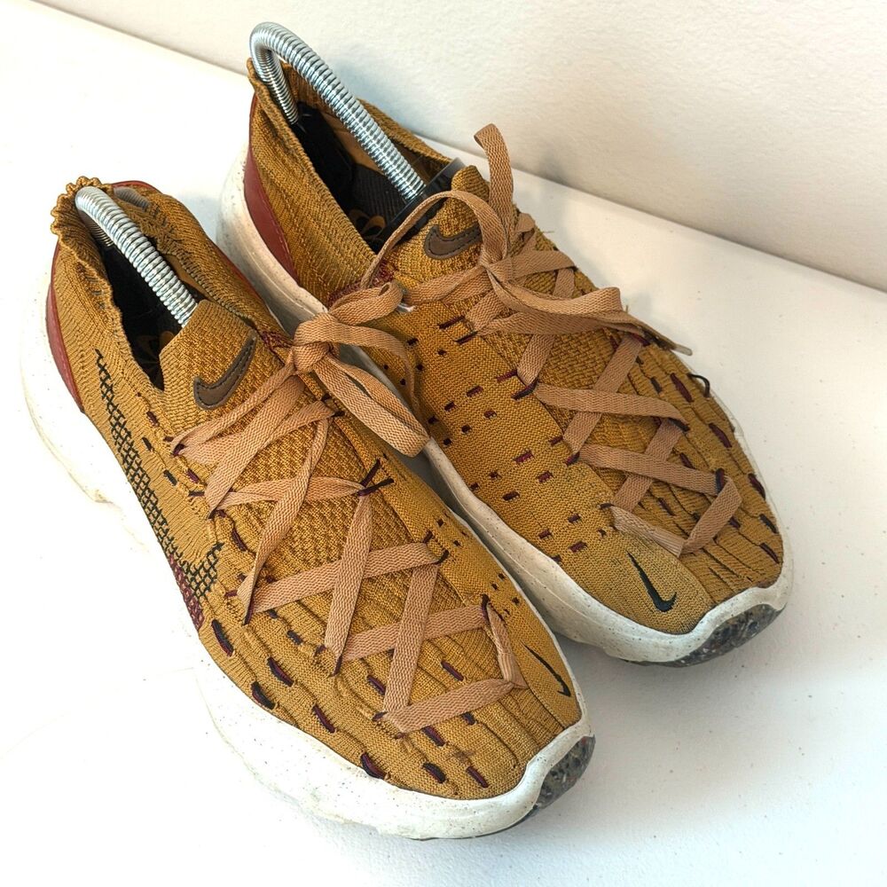 Nike Space Hippie 04 Wheat Dark Beetroot Womens Sz 9 Sneakers/Shoes